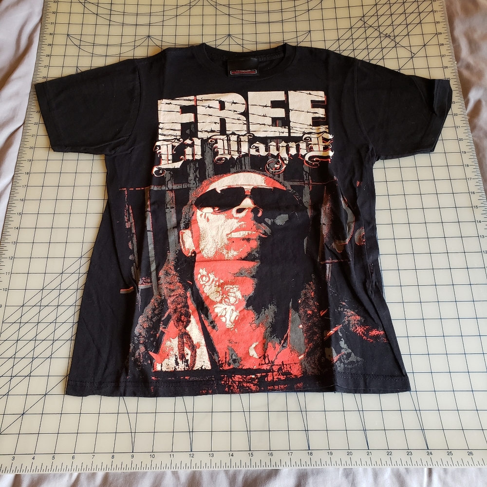 Free Lil' Wayne 2 sided t shirt M